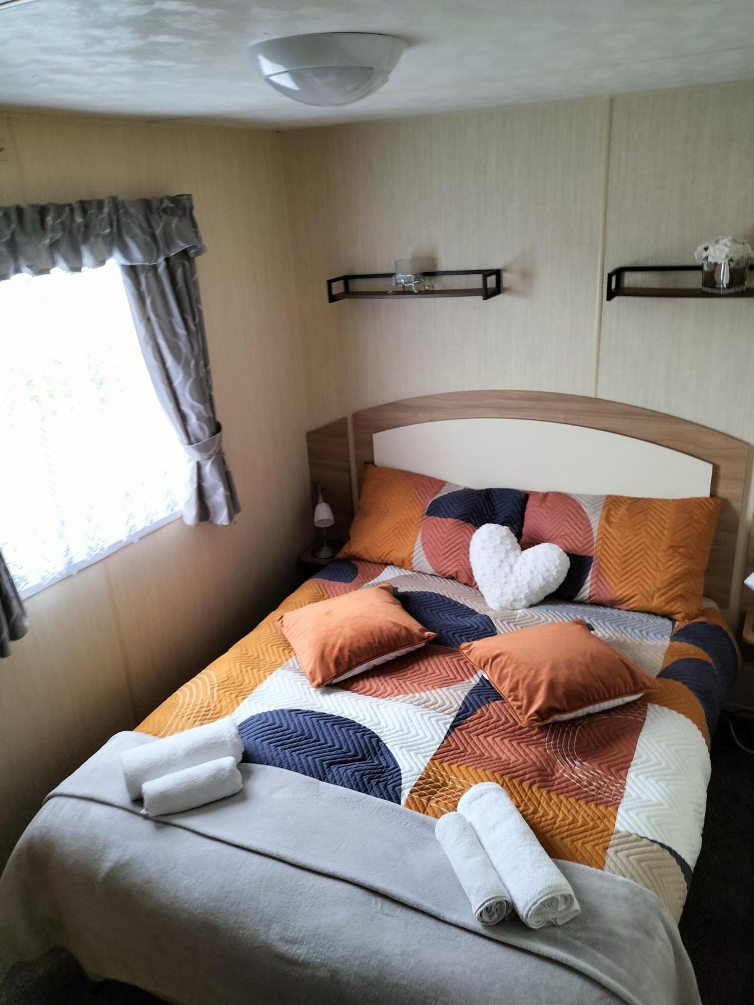 3 Bedroom Caravan, Edi Rita, Robin Hood, Pet Friendly Meliden Экстерьер фото
