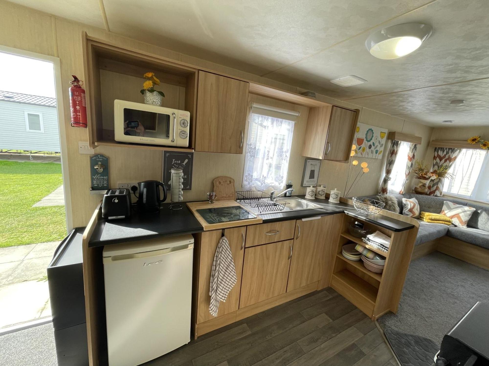 3 Bedroom Caravan, Edi Rita, Robin Hood, Pet Friendly Meliden Экстерьер фото