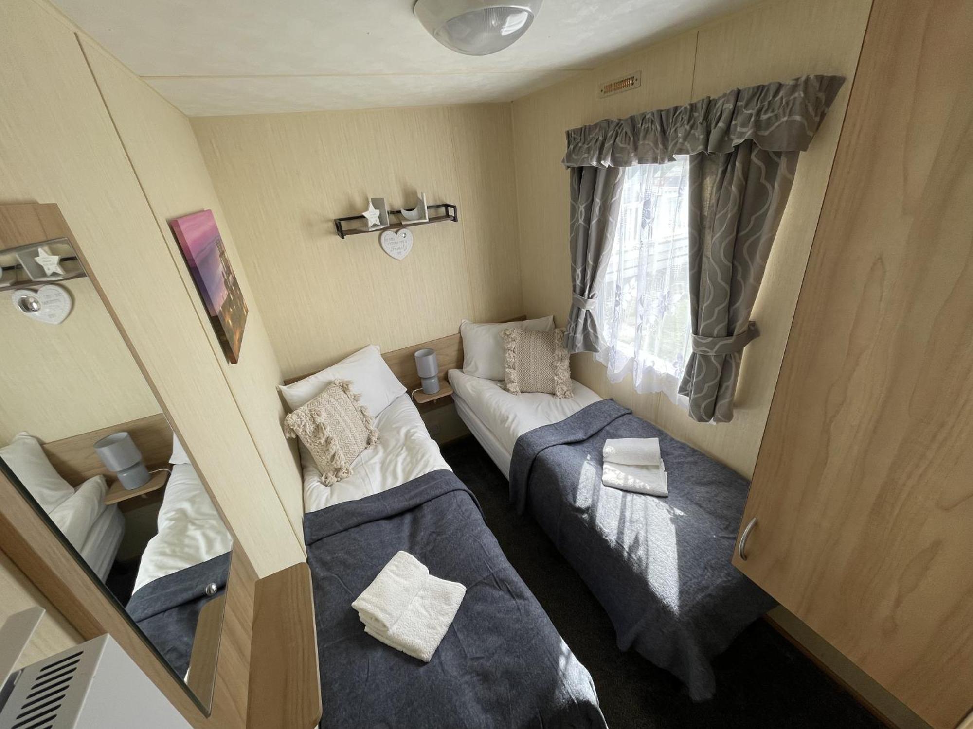 3 Bedroom Caravan, Edi Rita, Robin Hood, Pet Friendly Meliden Экстерьер фото